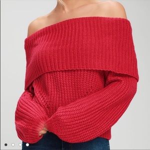 Lulu’s off the shoulder sweater NWOT Size M